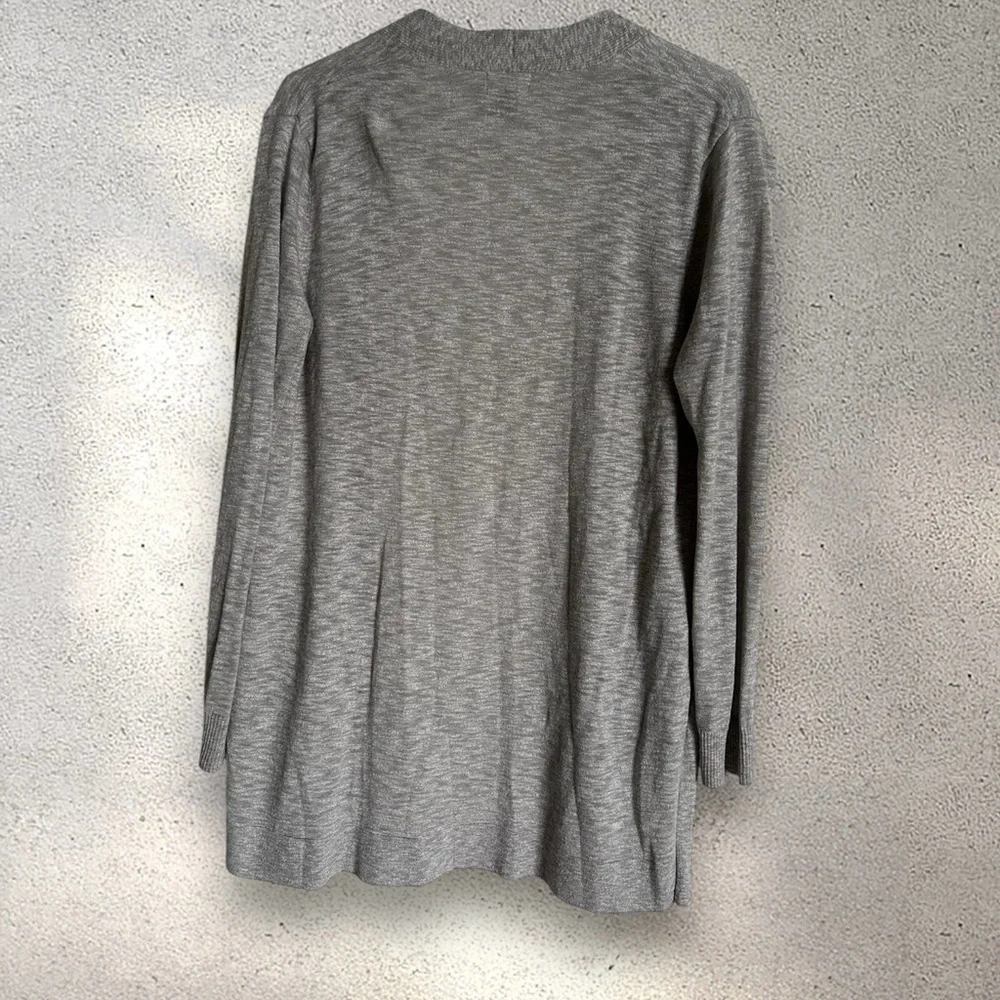 Old Navy Light Grey Cardigan Women's Medium Classic Chic - Picture 3 of 5